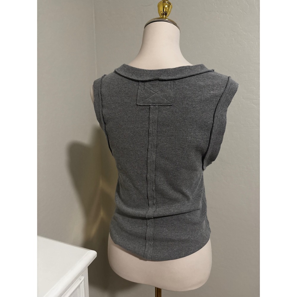 We The Free Free People Grey Ribbed Muscle Tank Top Large Raw Hem‎ Sleeveless - Picture 3 of 4